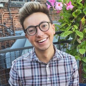 Meet your Posher, Justin